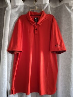 Oakley Golf Polo Shirt Men M Red Regular Size Solid Short Sleeve Front Logo